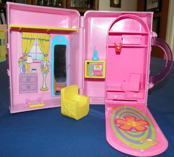 polly pocket closet